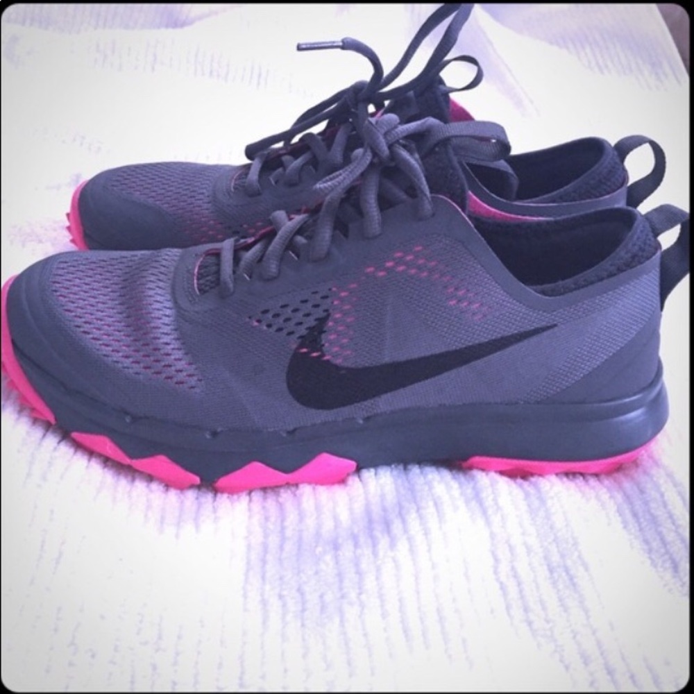 Women’s Nike shoes